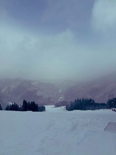 とても良い❄️
#スノーボード🏂 #スノボ🏂
#fukui #福井 #福井の暮らし 福井工業大学 FUT 立命館大学 Rits 研究 マーケティング