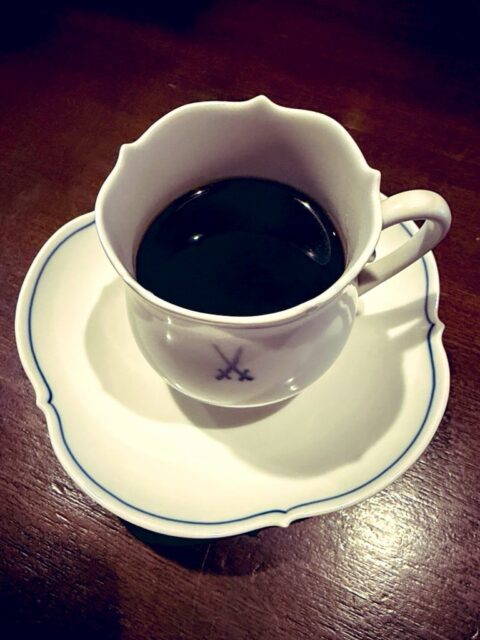 ダンアロマでレポート採点祭り📚  1.75/5
ゴールまでの道のりは遠い。コツコツやろう  相変わらずコーヒー☕️は美味い。
#fukui #福井 #福井の暮らし #福井工業大学 #FUT 立命館大学 Rits 研究 マーケティング 出張 東京 ダンアロマ