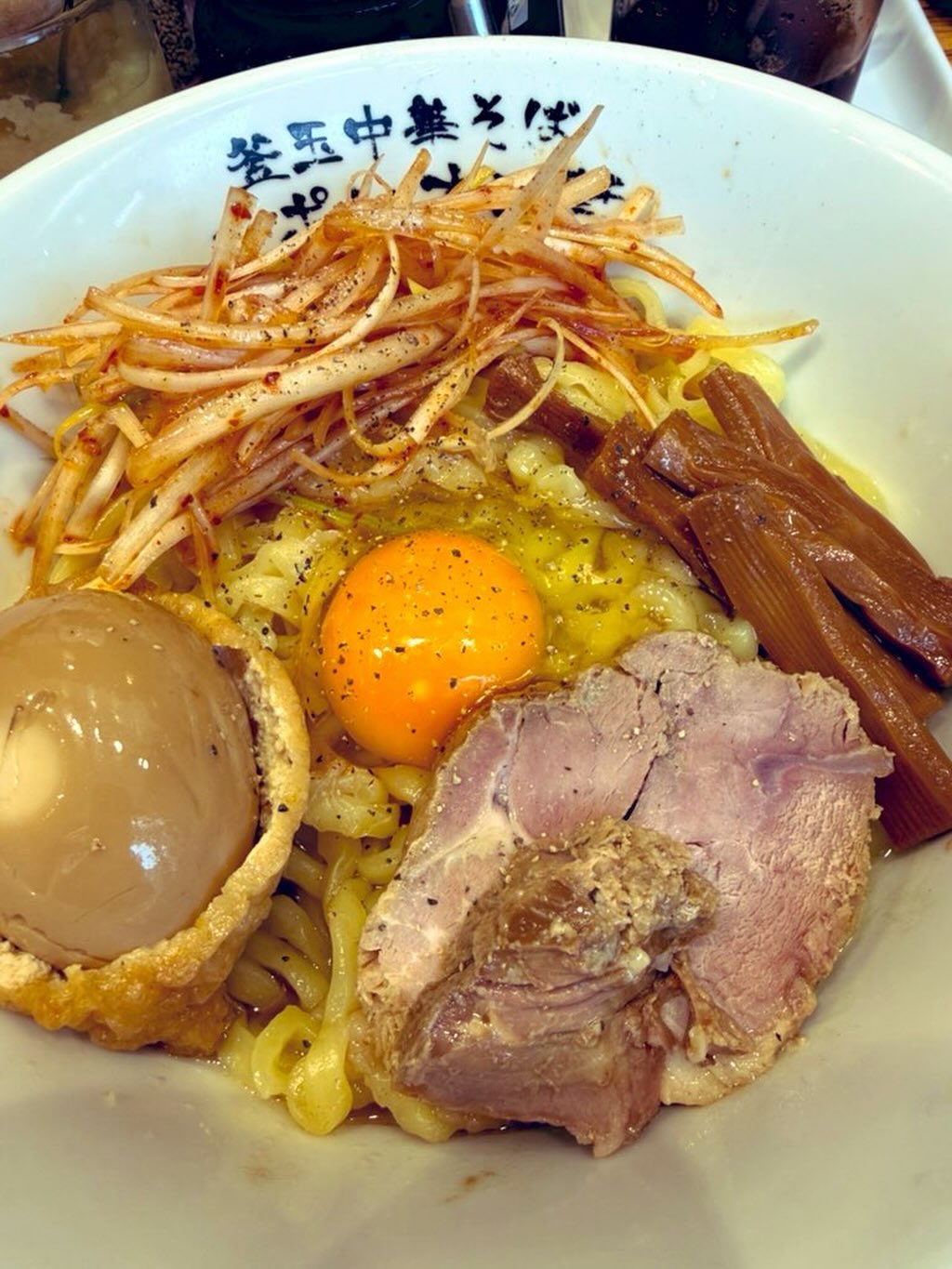 釜玉中華そば ナポレオン軒
うまい🍜  雪男☃️の本領発揮で雪チラつくTOKYO🗼  仕事します❄️
#fukui #福井 #福井の暮らし #福井工業大学 #FUT 立命館大学 Rits 研究 マーケティング 出張 東京