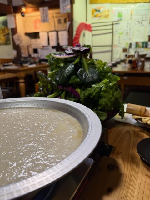 奈良の草鍋。 めっちゃ美味いぃ🍲 からの、バー🍸 うめぇ。 外に出ると厳かな雰囲気。 夜のこの空気は他にはない。 かすうどん食うてもうたけど😅
#fukui #福井 #福井の暮らし #福井工業大学 #FUT 立命館大学 Rits 研究 マーケティング 出張 奈良